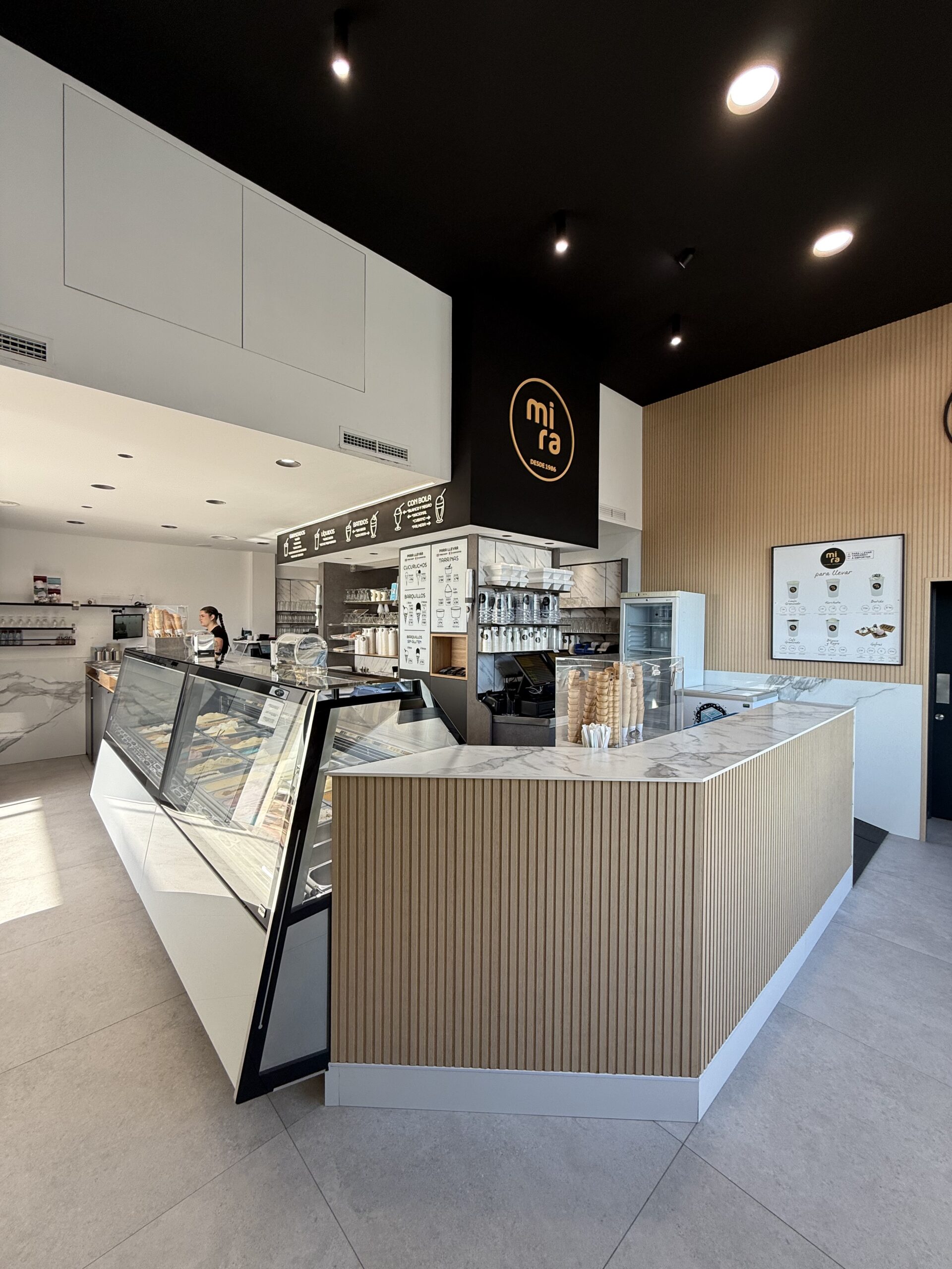 heladeria mira reforma integral en alicante