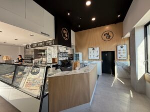 reforma heladeria mira el campello alicante